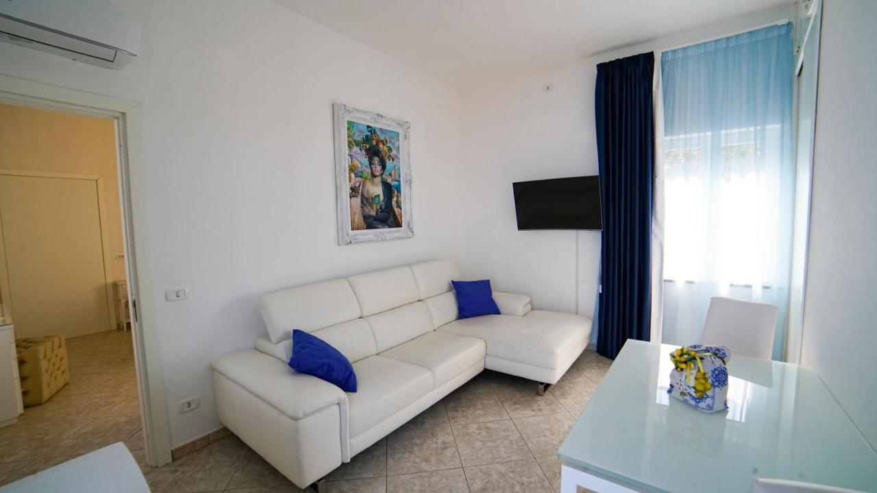 Mira Vico Apartments Вико Екуензе Екстериор снимка