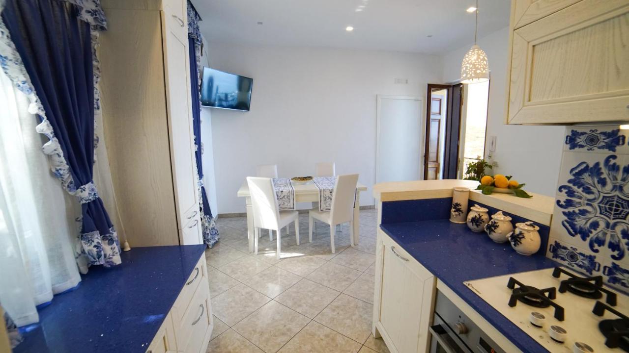 Mira Vico Apartments Вико Екуензе Екстериор снимка